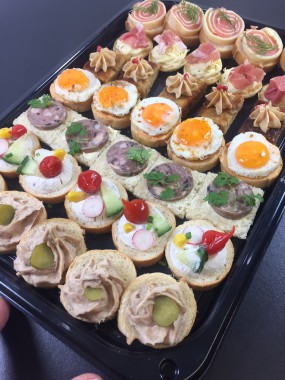 Le plateau de 35 canapés prestiges